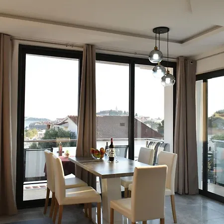 Apartment Toni