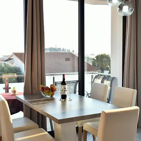 Toni Apartment Primosten
