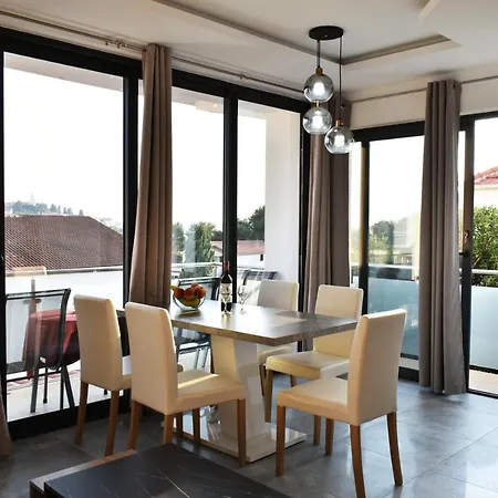 Toni Apartment *