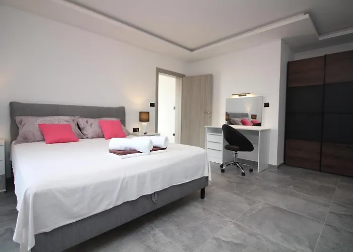 Toni פרימוסטן